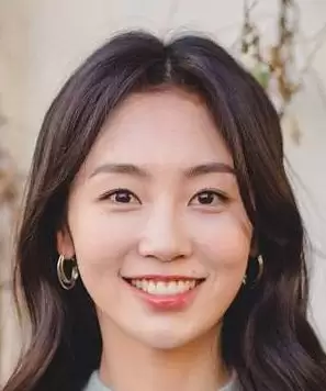 Kang Da Hyun