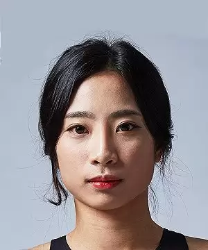 Shim Yoo Ri