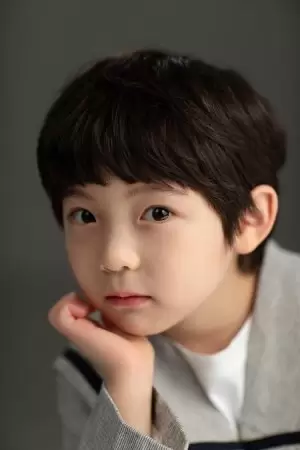 Kim Shi Woo
