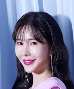Shin Joo Ah