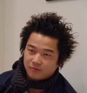 Yong Yi