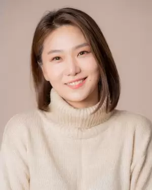 Jung Hye Jin