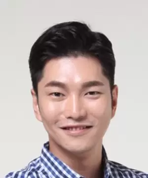 Lee Min Woong
