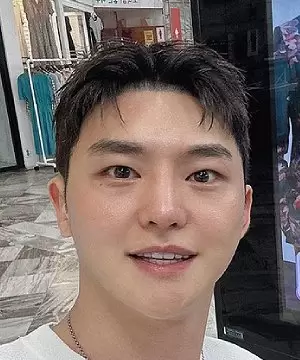 Lee Do Jin