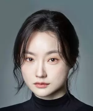 Oui Ji Won
