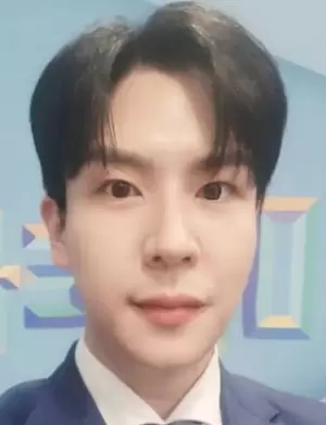 Yong Ho