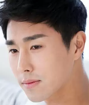 Kang Tae Yoon