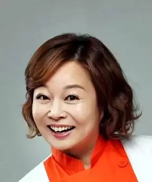 Lee Kyeong Ae