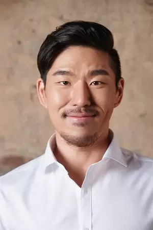 Dan Lee
