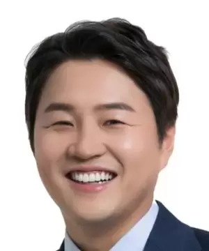 Jung Yong Geom