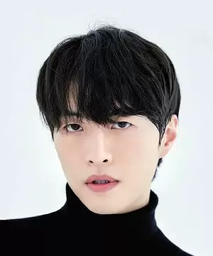 Shin Soo Hang