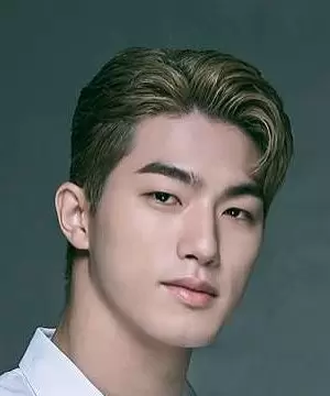 Yoon Jun Hyeopâ