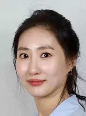 Moon Hyun Jung
