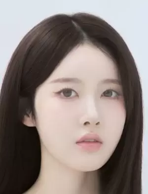 Park Si Eun