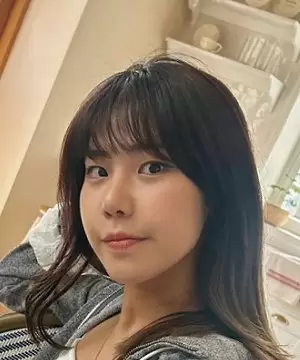Kang Min Seo